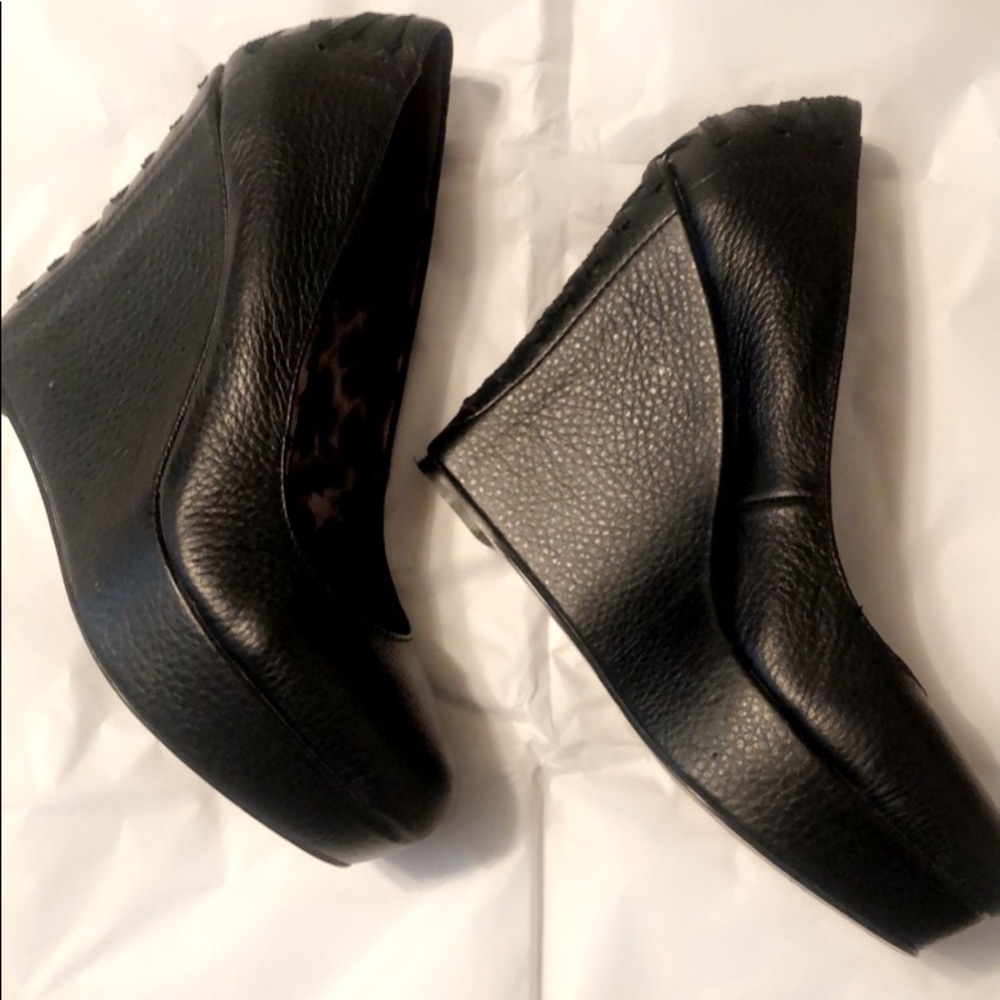 Betsey Johnson Corset Wedges sz 6M